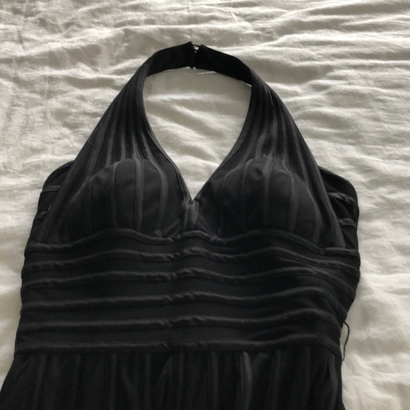 Dress black. - Picture 1 of 4